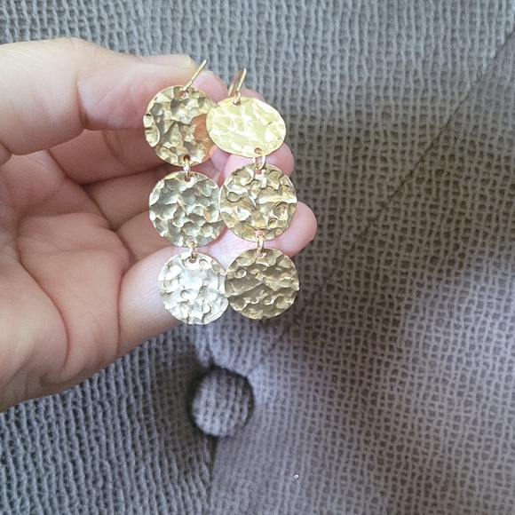 ✨️HP✨️ Gold💛 Filled Hammered🔨 Triple3️⃣ Disc📀 Earrings - Picture 12 of 15